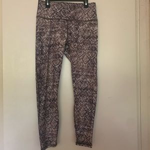 Fabletics like new snakeskin leggings in a size Large
